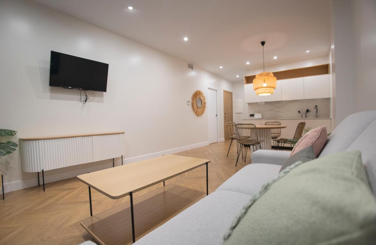 Oikos Apartamentos Turisticos Monesterio Eksteriør bilde