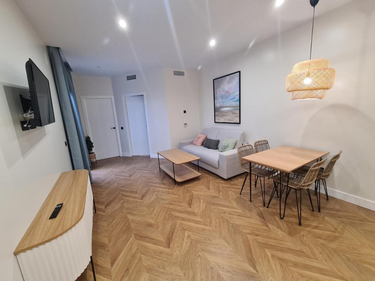 Oikos Apartamentos Turisticos Monesterio Eksteriør bilde